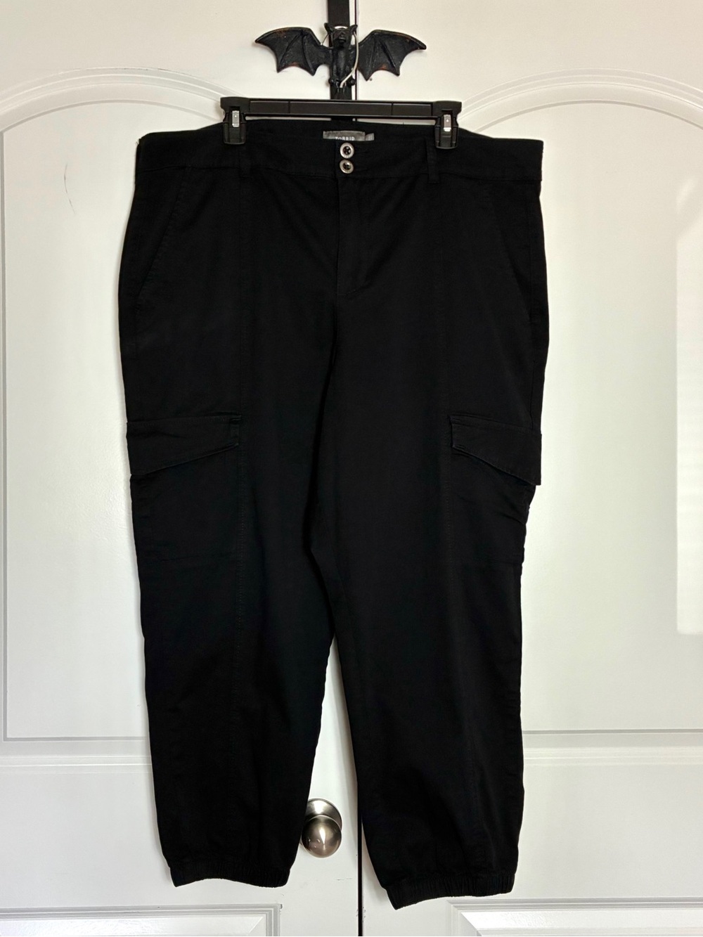 Torrid NWOT Black Cargo Jogger Pants Working Pockets, Breathable Material 3X